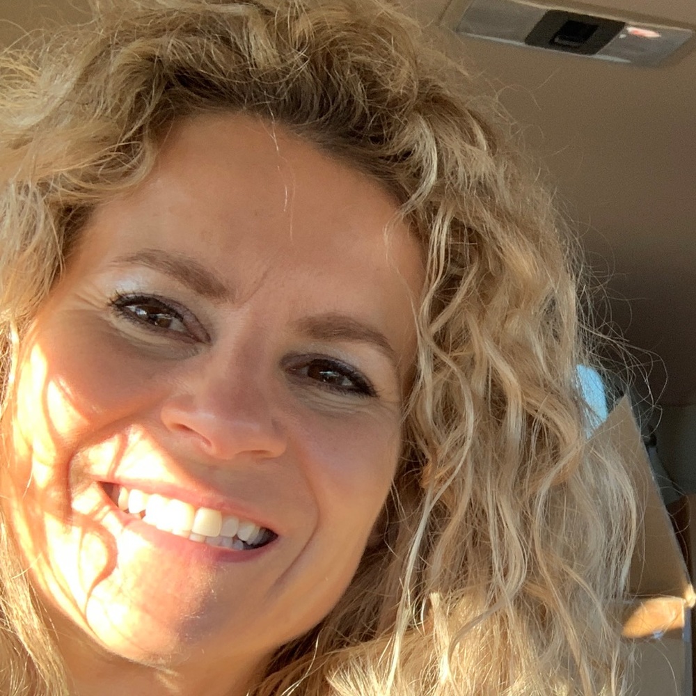 Meet your Posher, Nicole